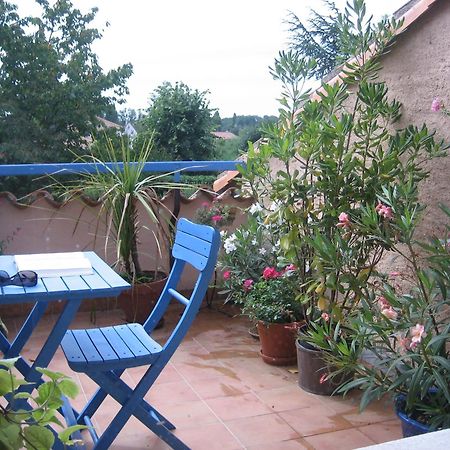 Bed and Breakfast Les Pierres Blanches Bonneuil-Matours Exterior foto