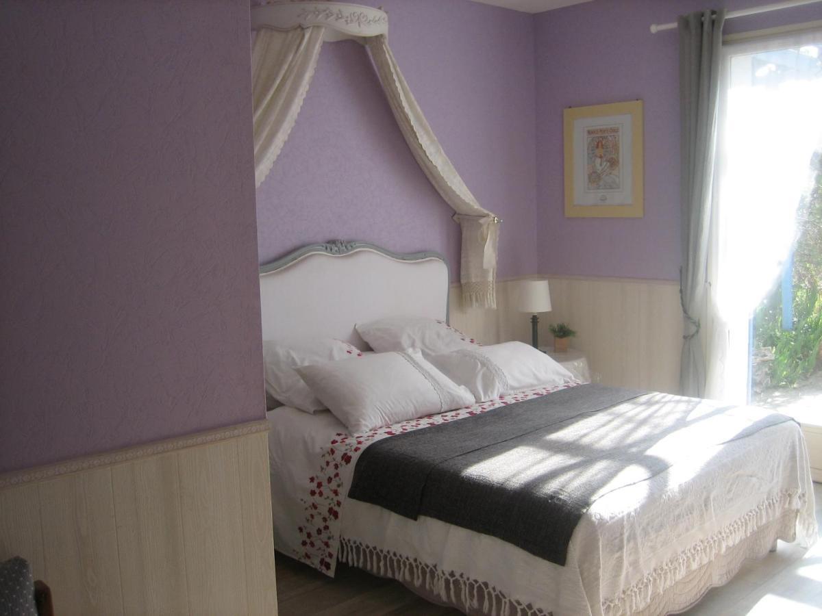 Bed and Breakfast Les Pierres Blanches Bonneuil-Matours Exterior foto