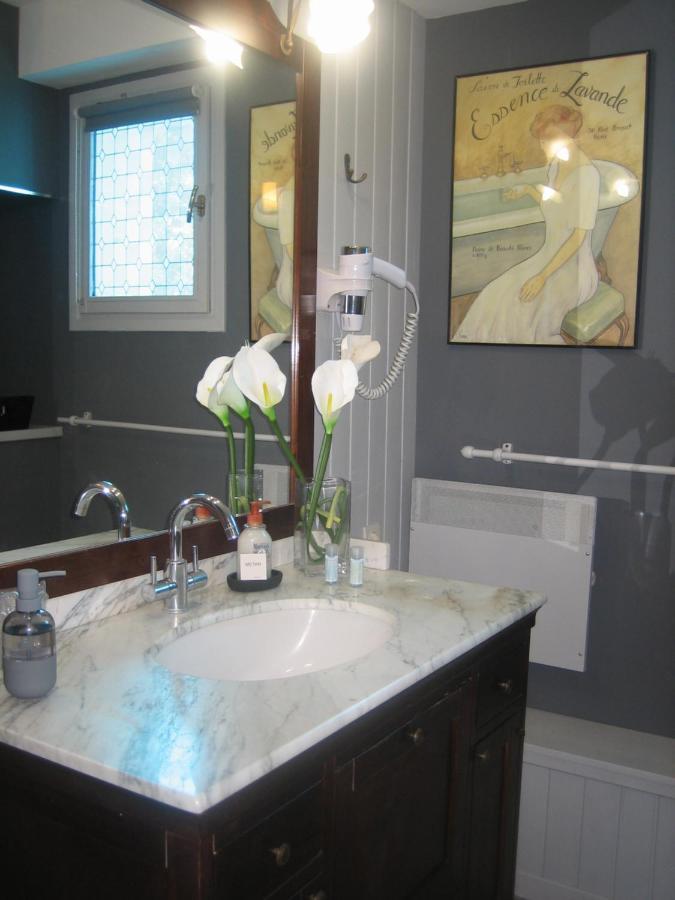 Bed and Breakfast Les Pierres Blanches Bonneuil-Matours Exterior foto